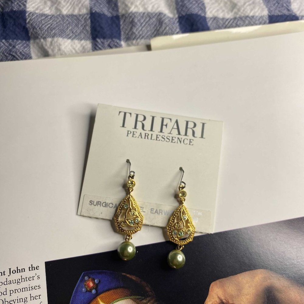 90s Trifari green/blue rhinestone with faux pearl gold tone pierced drop earring
